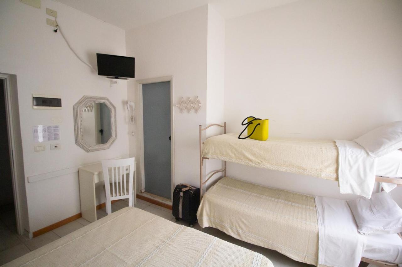 Hotel Morri Bellaria-Igea Marina Exterior foto
