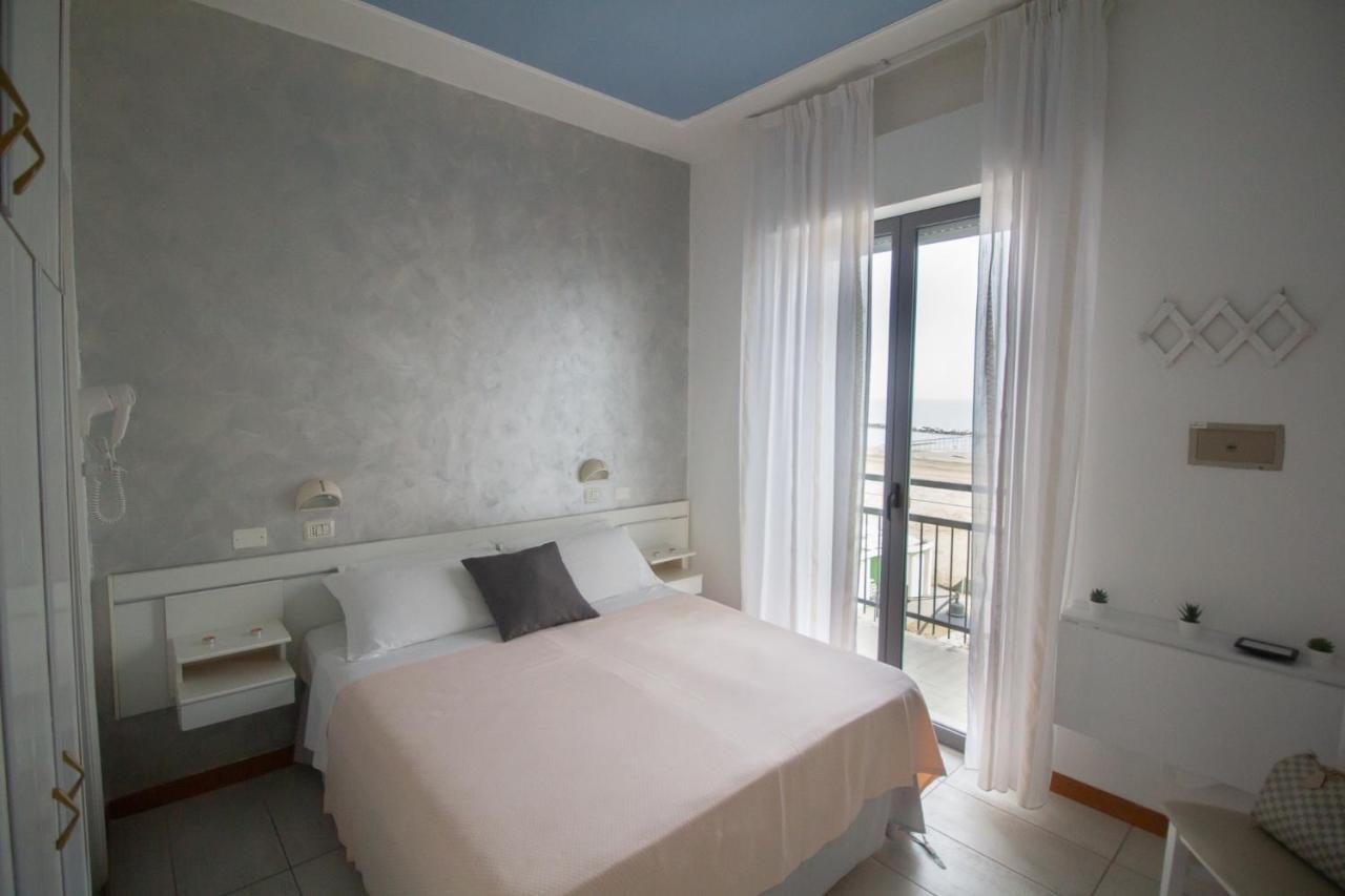 Hotel Morri Bellaria-Igea Marina Exterior foto